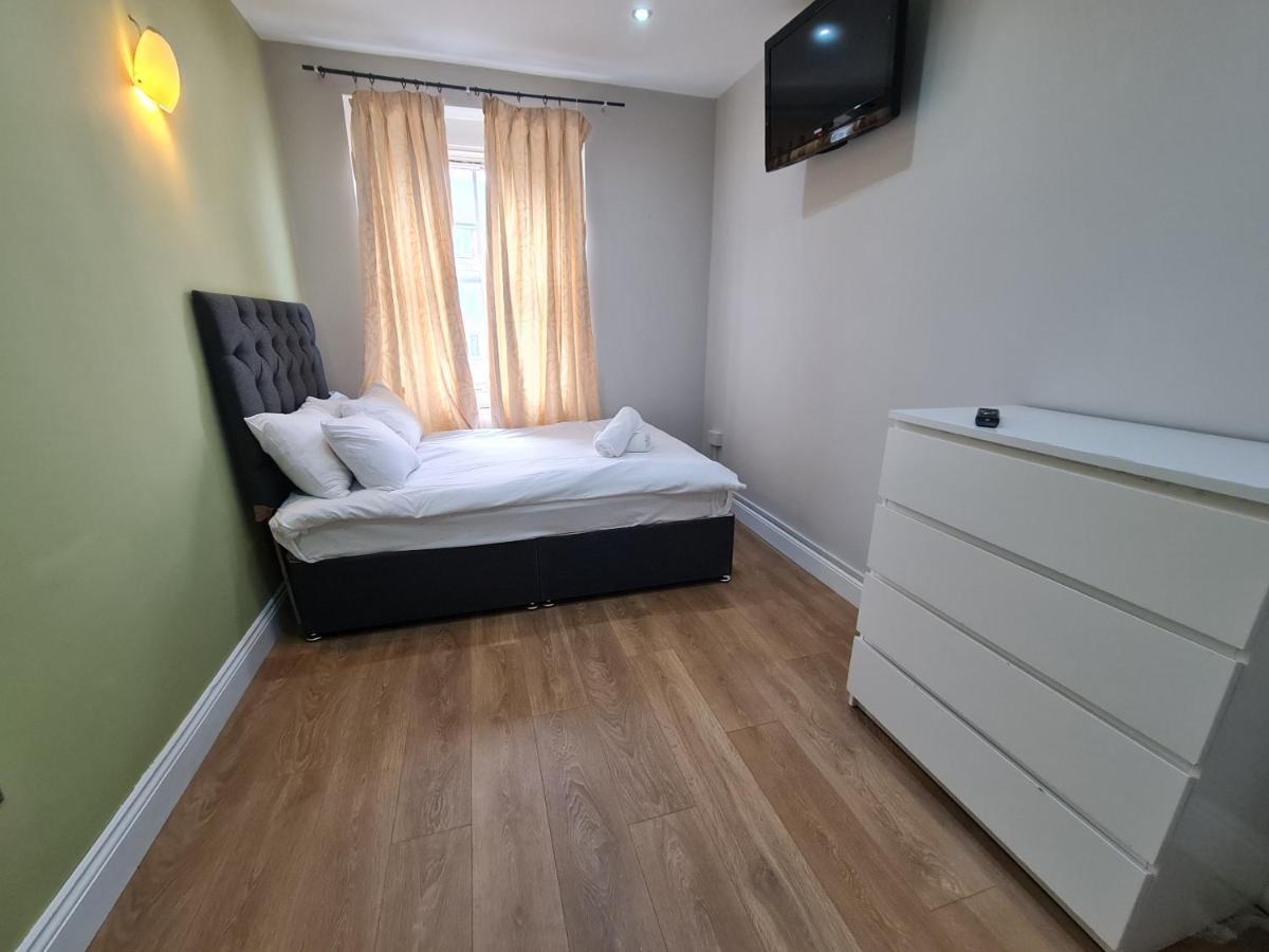 Lovely En-Suite Bedroom R7 London Ngoại thất bức ảnh