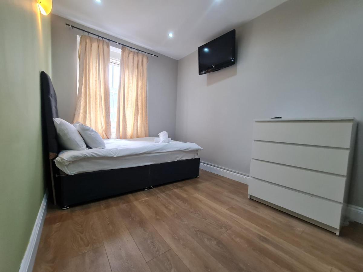 Lovely En-Suite Bedroom R7 London Ngoại thất bức ảnh